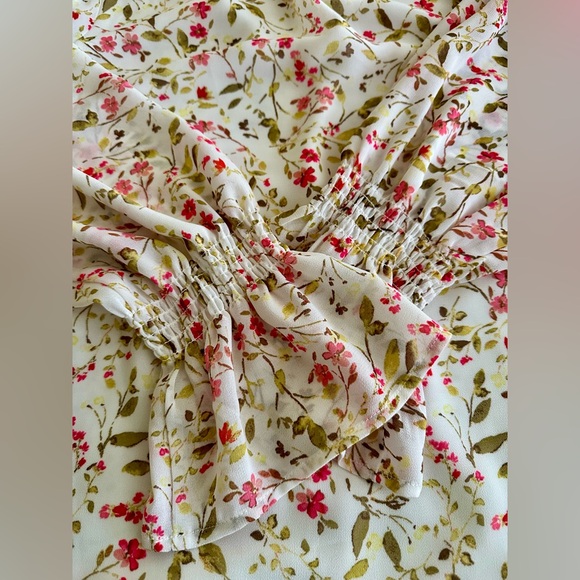 CeCe Tulip Fields Floral Blouse - Picture 6 of 13